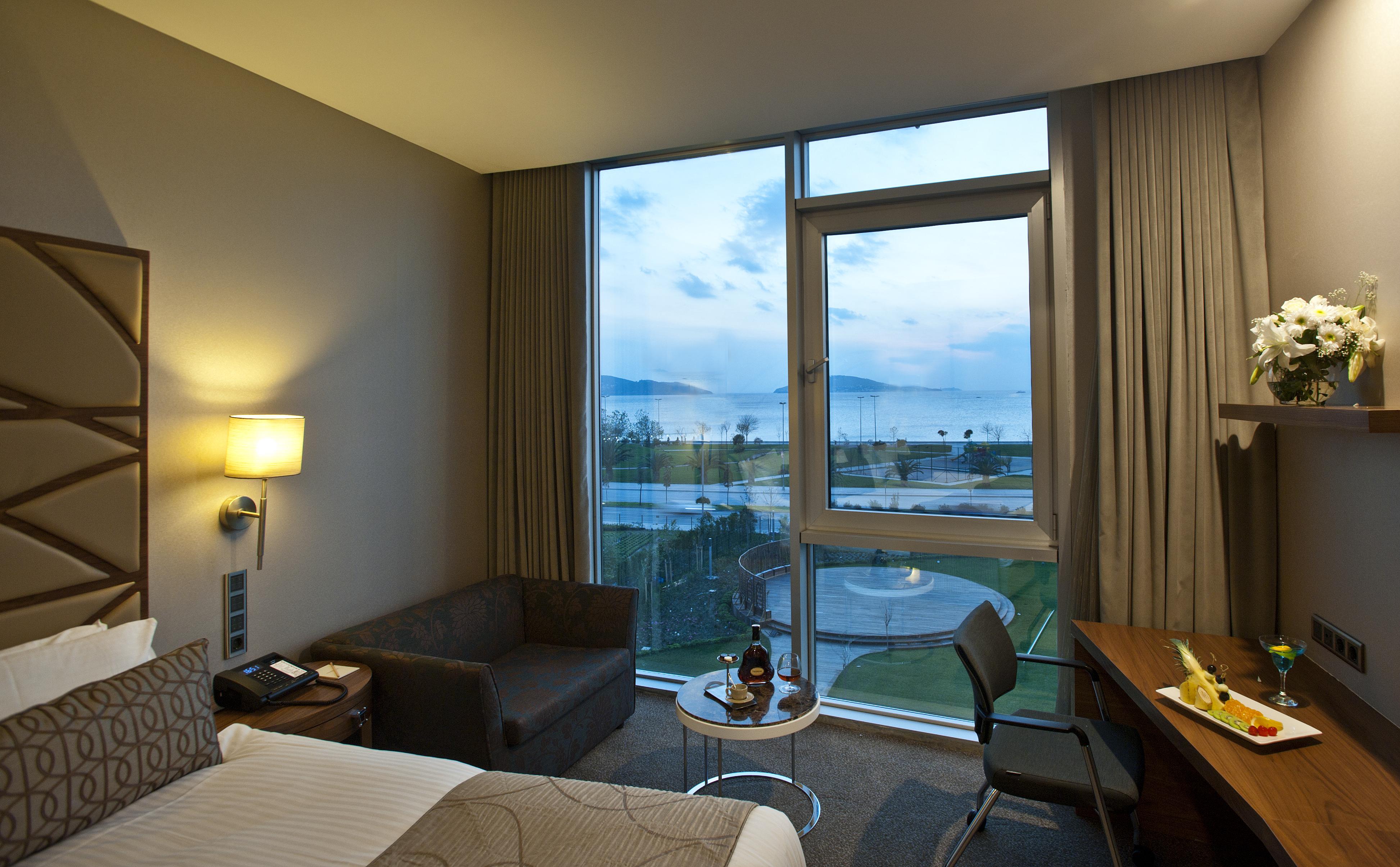 Cevahir Hotel Istanbul Asia Bagian luar foto A room at the hotel