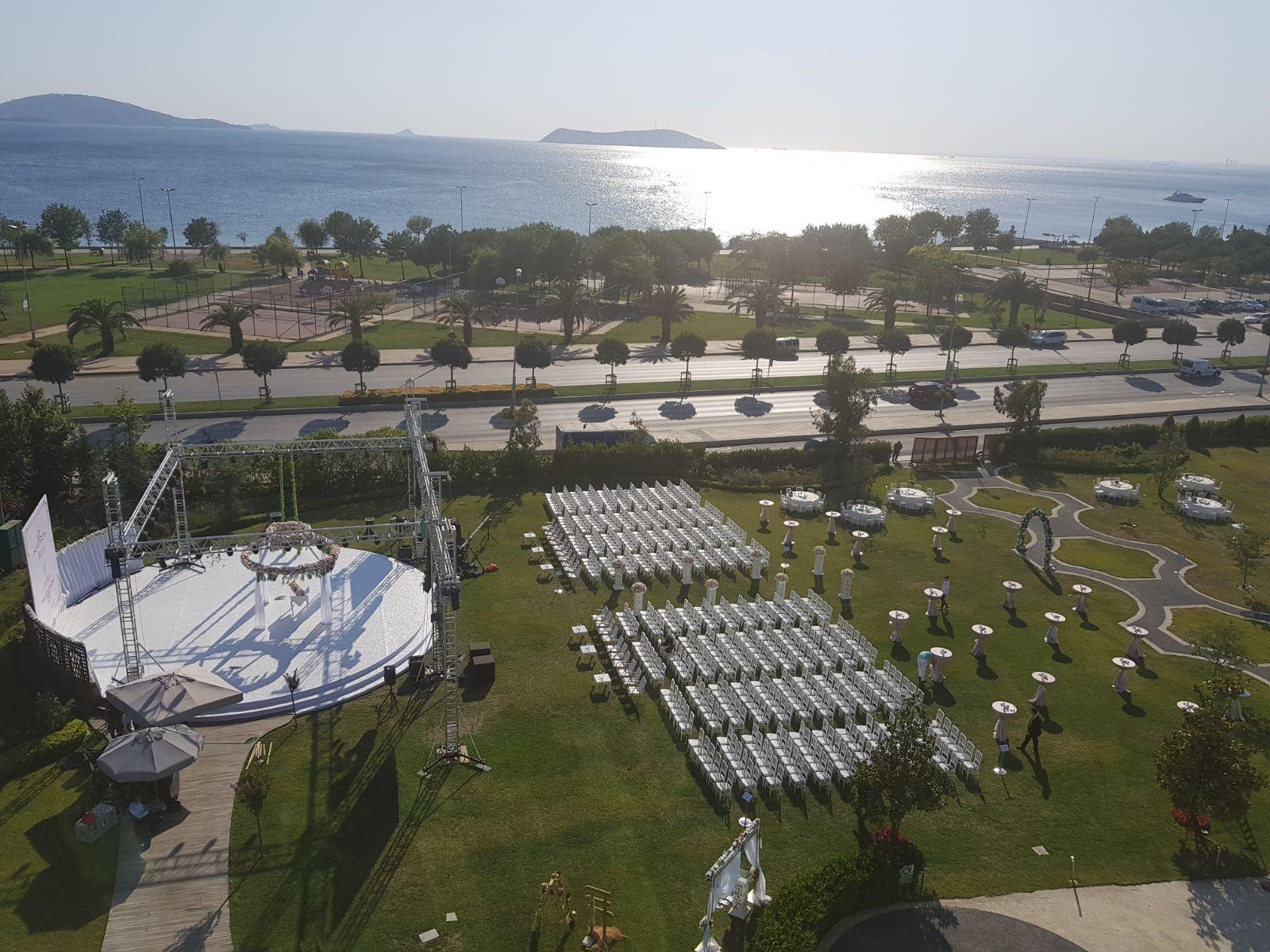 Cevahir Hotel Istanbul Asia Bagian luar foto The solar power plant at the University of Patras