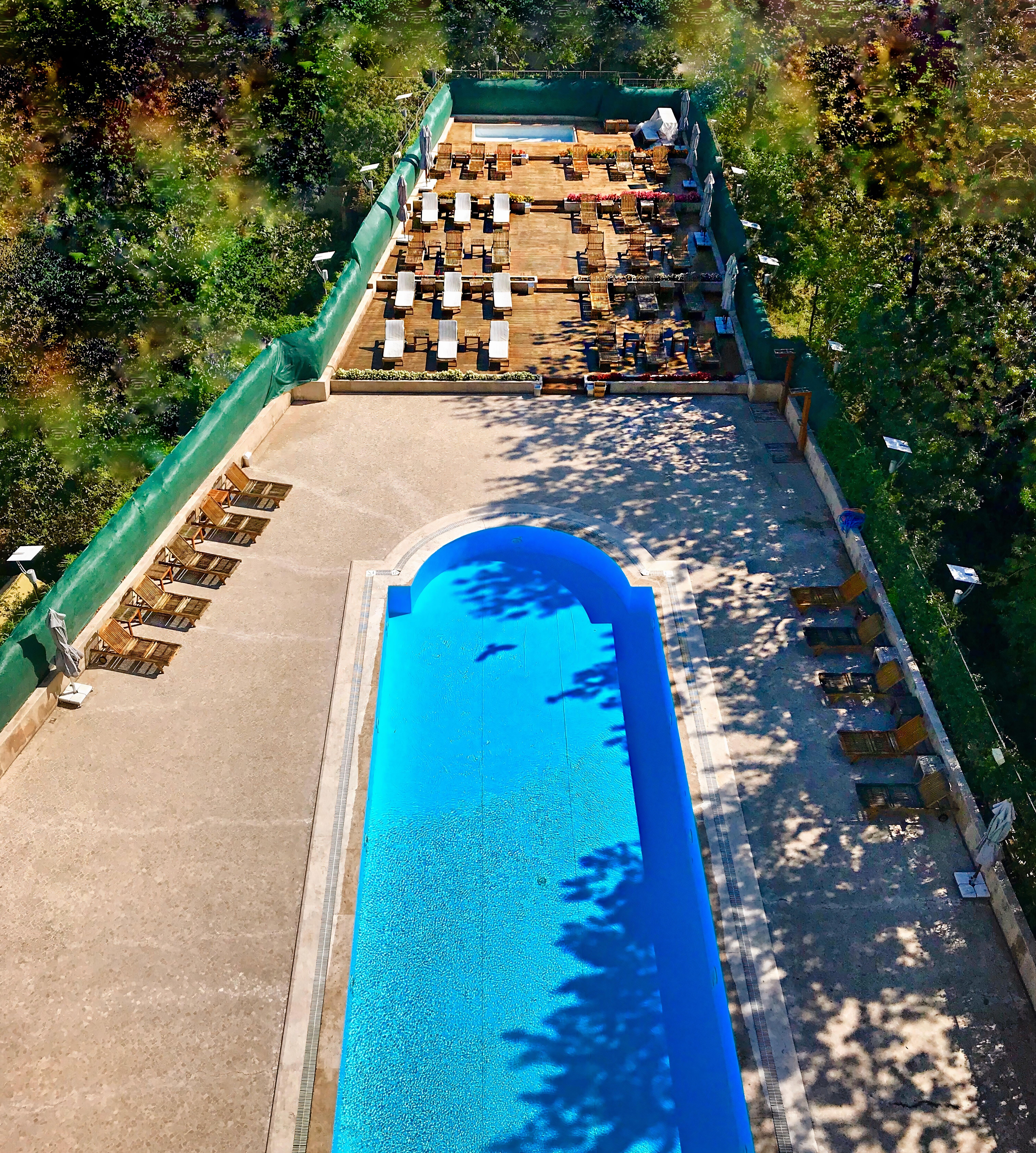 Cevahir Hotel Istanbul Asia Bagian luar foto The swimming pool at the hotel