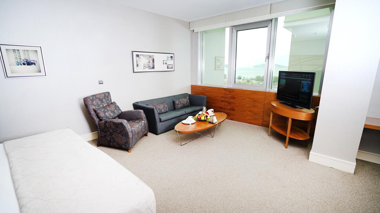Cevahir Hotel Istanbul Asia Bagian luar foto A typical studio apartment