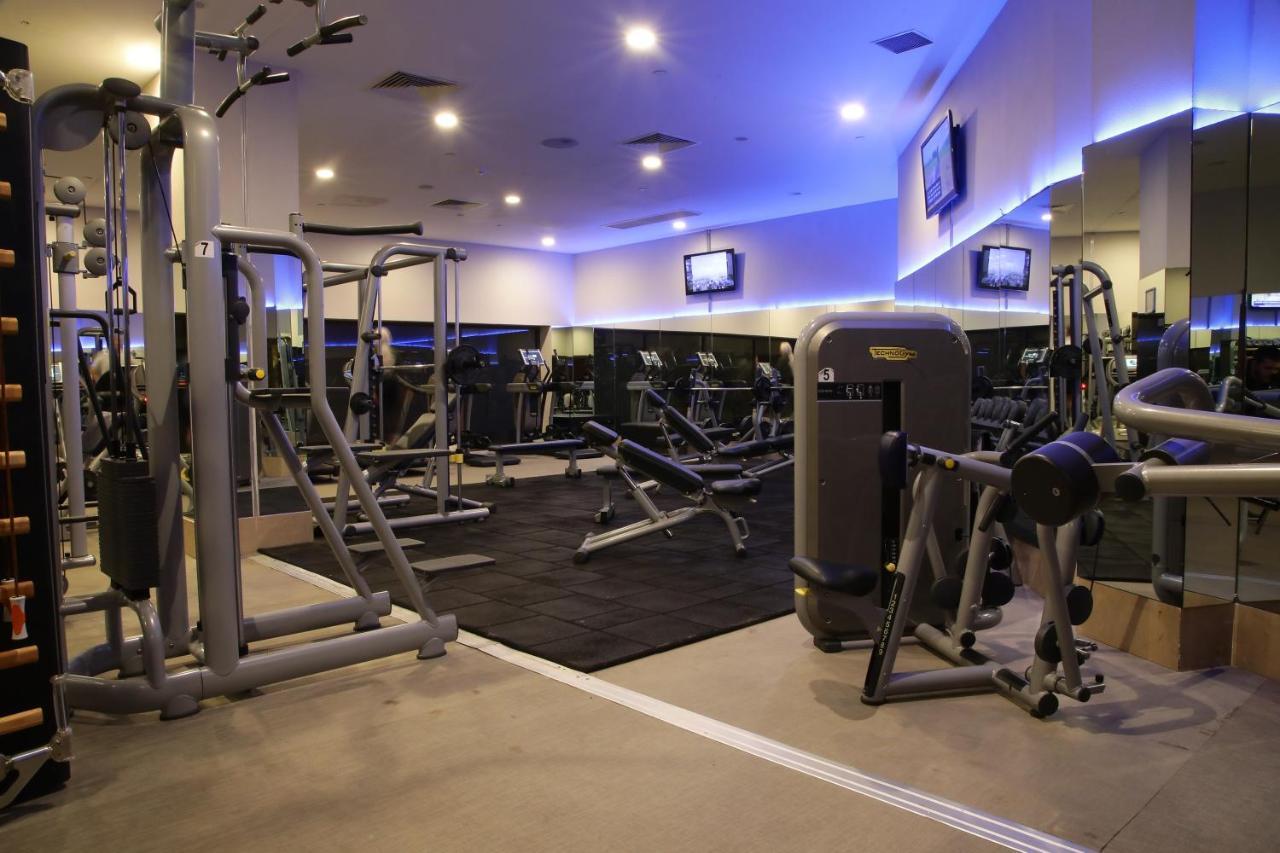 Cevahir Hotel Istanbul Asia Bagian luar foto A gym in a hotel