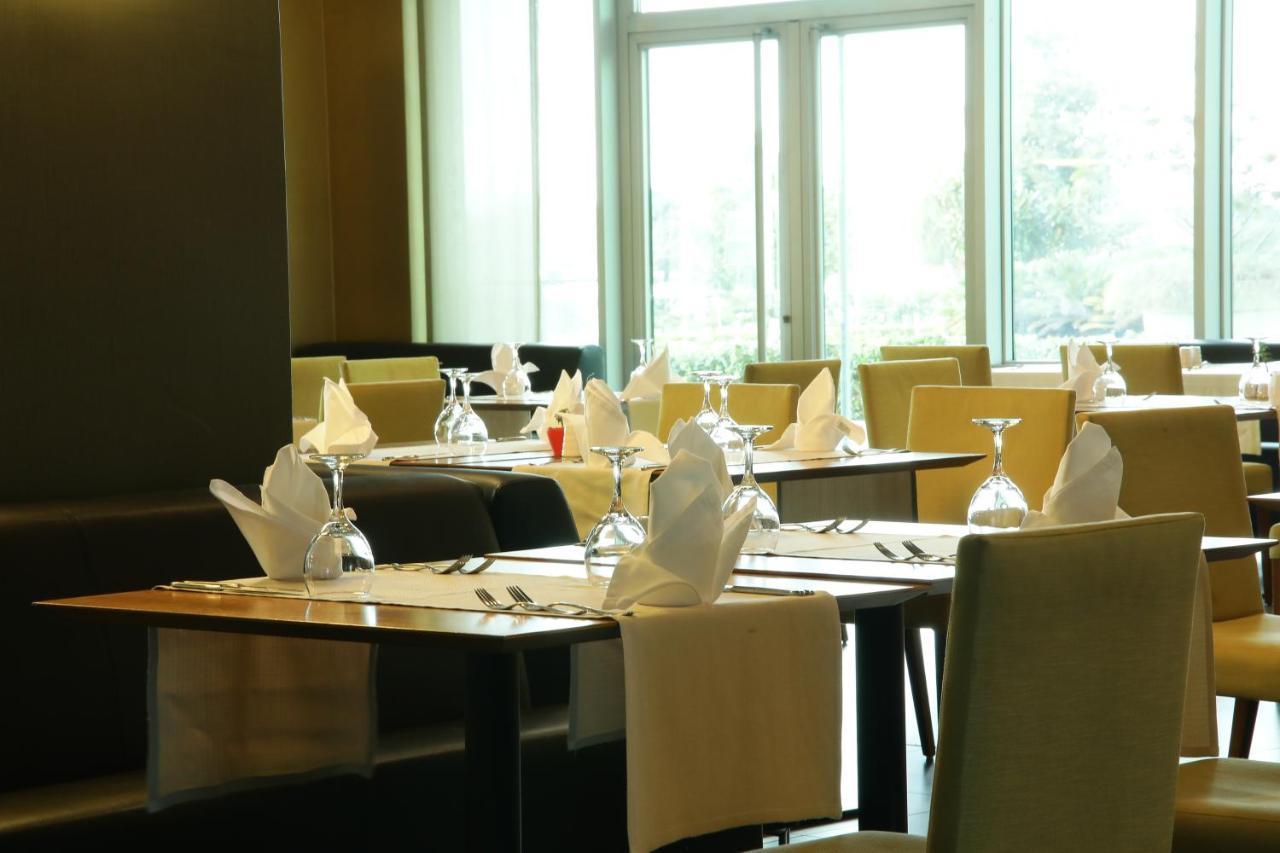 Cevahir Hotel Istanbul Asia Bagian luar foto The restaurant