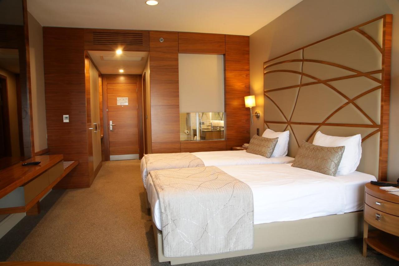 Cevahir Hotel Istanbul Asia Bagian luar foto