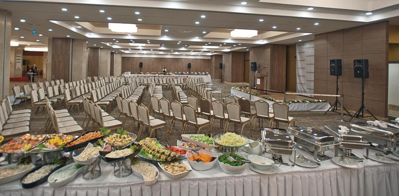 Cevahir Hotel Istanbul Asia Bagian luar foto A buffet at a wedding reception